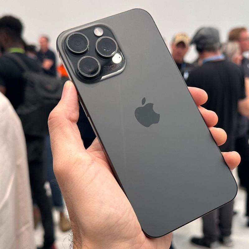 گوشی موبایل اپل مدل iPhone 15 Pro Max CH دو سیم کارت ظرفیت 256 گیگابایت و رم 8 گیگابایت ریجستر شده