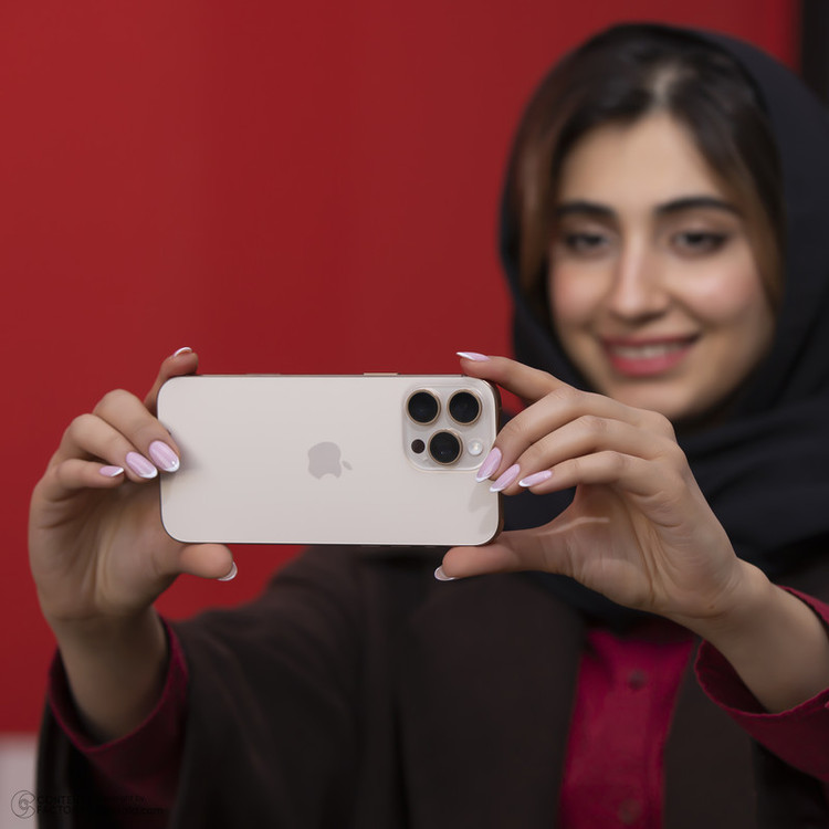 گوشی موبایل اپل مدل iPhone 16 Pro Max CH دو سیم کارت ظرفیت 256 گیگابایت و رم 8 گیگابایت - نات اکتیو / ریجستر شده