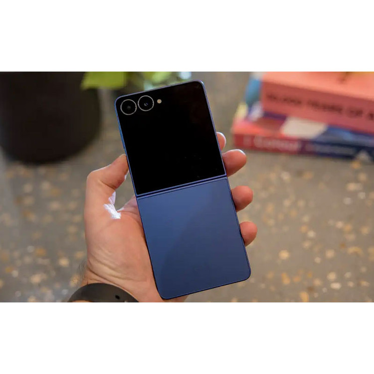 گوشی موبایل سامسونگ مدل Galaxy Z Flip 7 تک سیمکارت ظرفیت 256 گیگابایت و رم 12 گیگابایت
