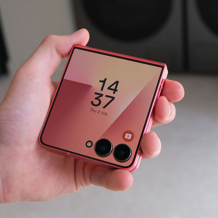 گوشی موبایل سامسونگ مدل Galaxy Z Flip 7 تک سیمکارت ظرفیت 512 گیگابایت و رم 12 گیگابایت - ویتنام