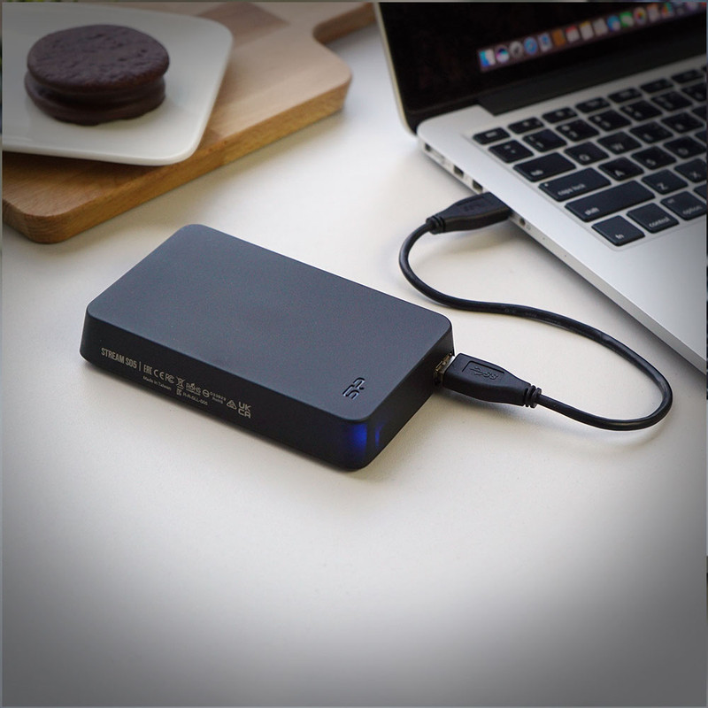 هارد اکسترنال سیلیکون پاور مدل Stream S05 ظرفیت یک ترابایت دارای رابط USB Type-A 3.0