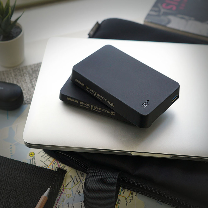 هارد اکسترنال سیلیکون پاور مدل Stream S05 ظرفیت یک ترابایت دارای رابط USB Type-A 3.0